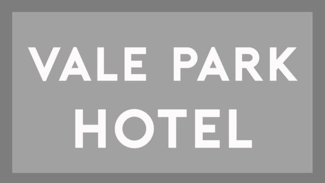 Vale Park Hotel Barry Exterior foto